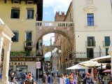 Verona, Arco della Costa